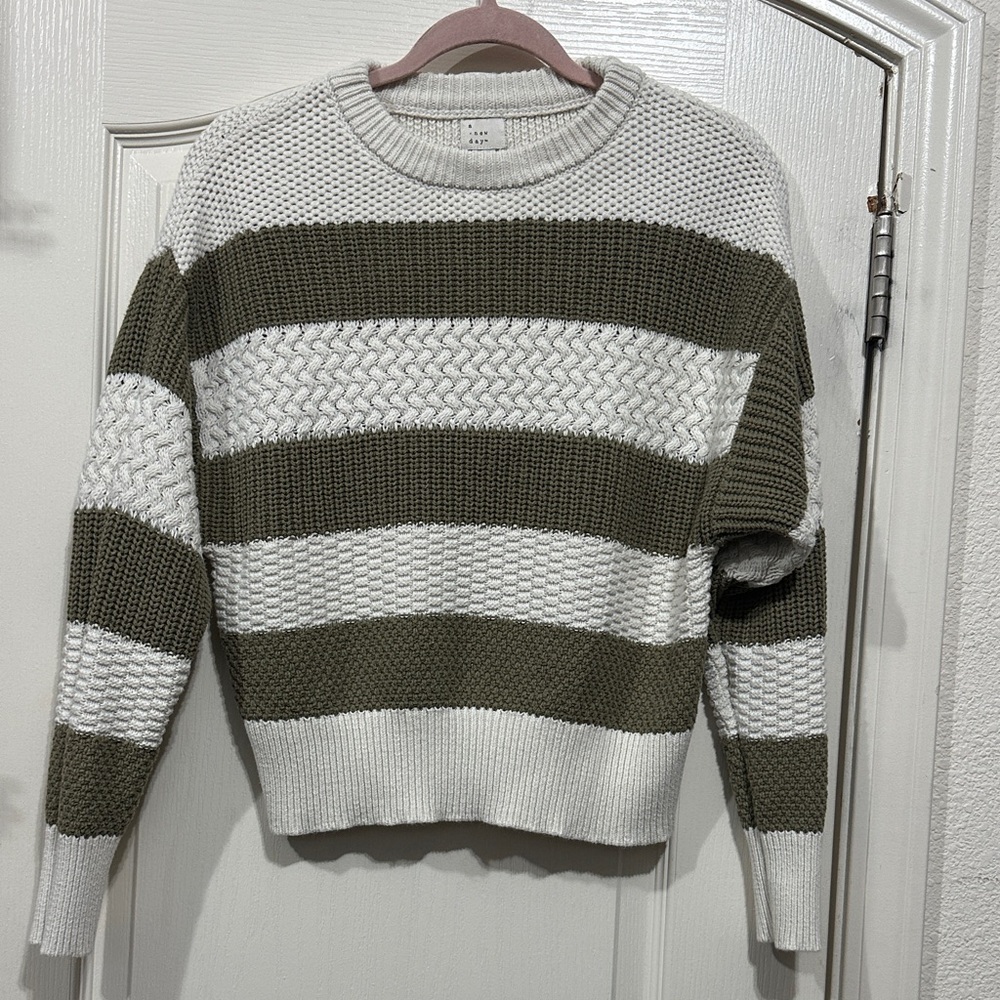 a new day Women's Striped Sweater - White and Olive